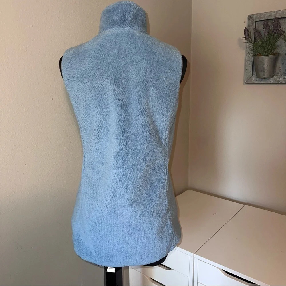 Columbia Women's Painted Sky EXS Fleece vest size XS ❤️ - Picture 3 of 6